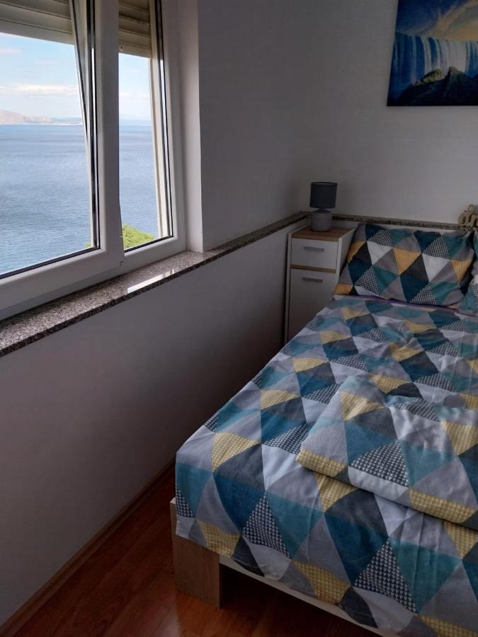 Sunset Apartment *